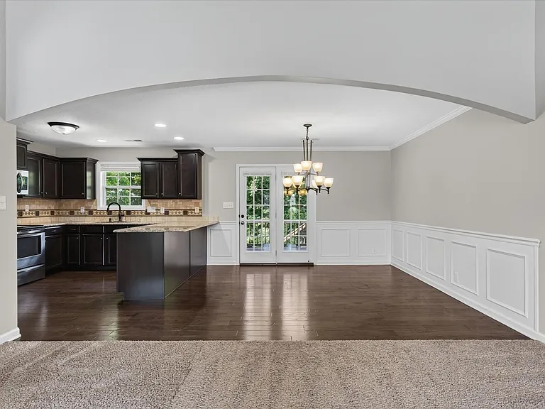 3702 Windmill Ct — Photo 11