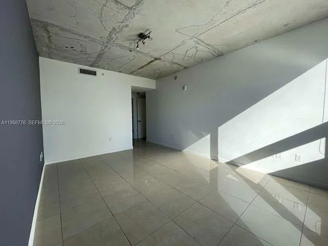 3250 NE 1st Ave #517 — Photo 4