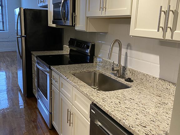 4th image of 700 Watkins Ave #296778