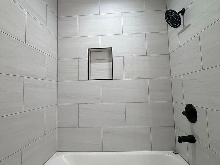 4700 N Vine St — Photo 15