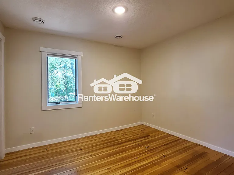 217 River St — Photo 7