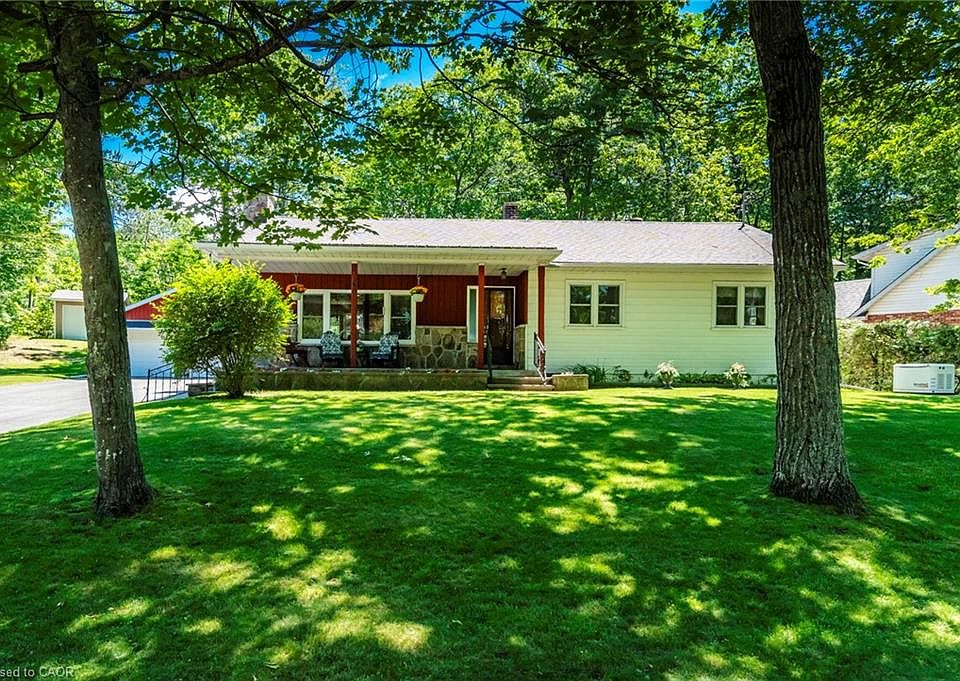 1st image of 223 Tiny Beaches Rd S