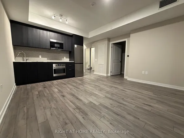 15 Skyridge Dr, Brampton, ON