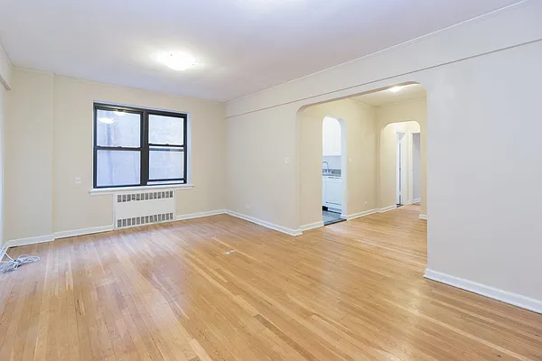 Rented by Waldstar Real Estate LLC | media 15