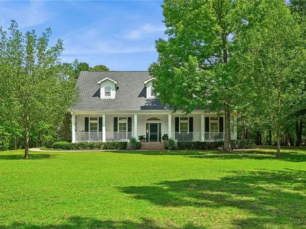 52 Bleu Lake Dr, Covington, LA 70435