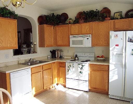 3rd image of 7938 SUNFLOWER WAY #0