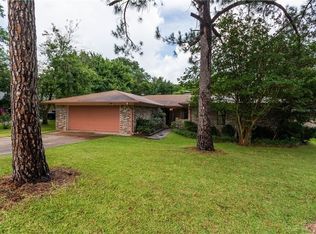 614 Edwards Dr, Denison, TX 75020
