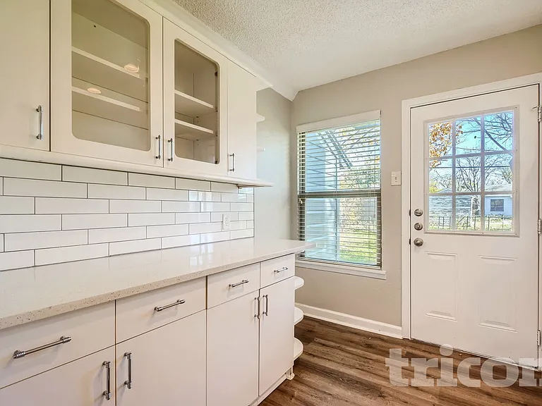 10630 Newcombe Dr — Photo 6