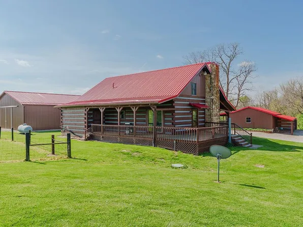 325 Ackley Rd, Frankfort, OH 45628