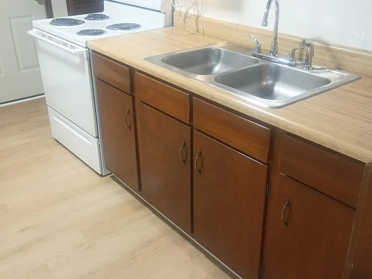 2845 S Hoover Ave — Photo 20