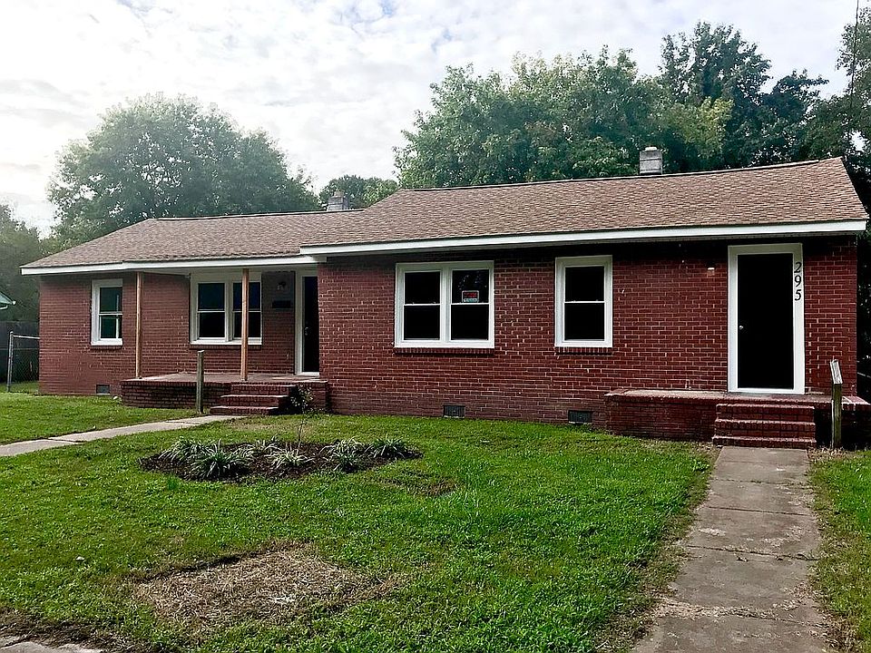 1st image of 293 Choate St