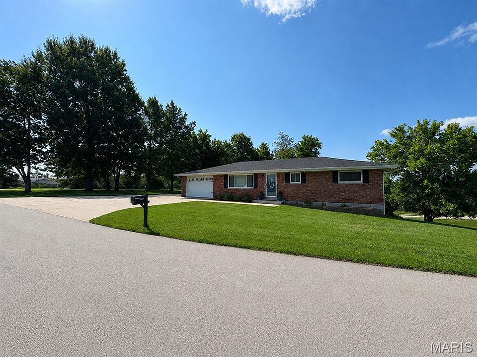 1st image of 2571 Willow Dr