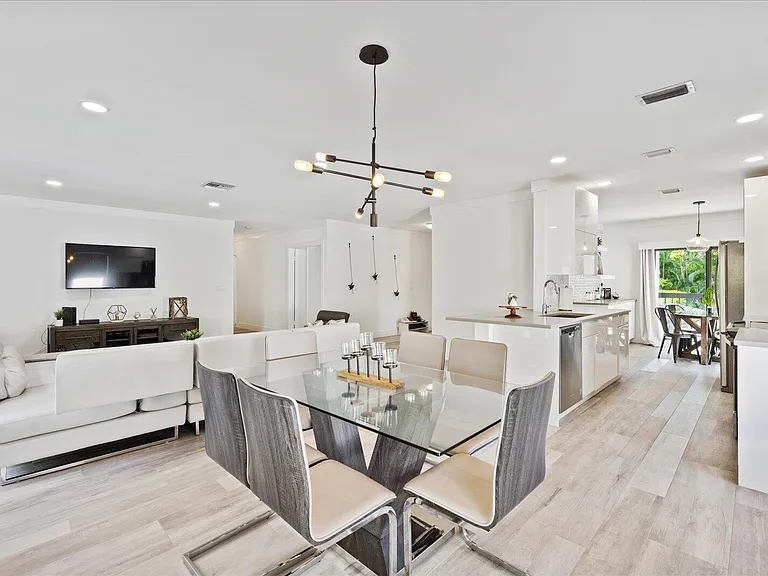 11311 Pond View Dr #C201 — Photo 11