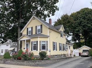 152 Warwick St, Lowell, MA 01851