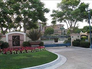 4th image of 450 Milagrosa Cir