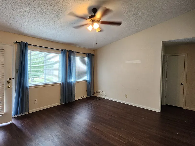4318 Lashley Dr — Photo 8