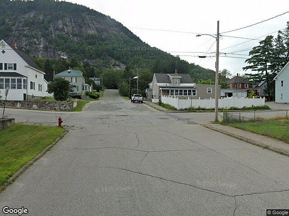 Exterior Neighborhood (street photo)