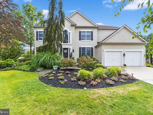 16 Manor House Dr, Cherry Hill, NJ 08003