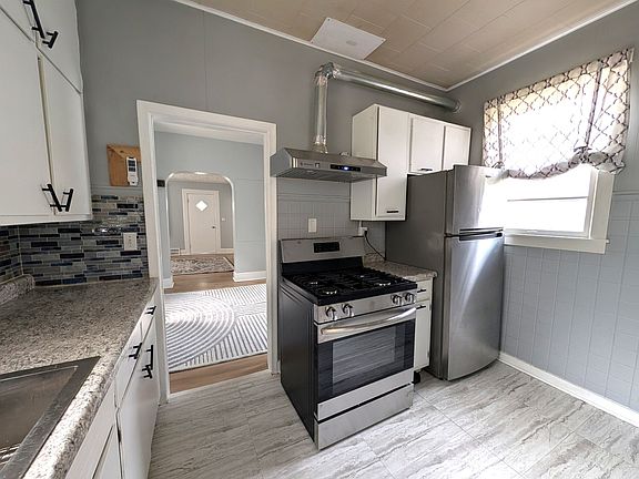 5th image of 2347 S 8th St