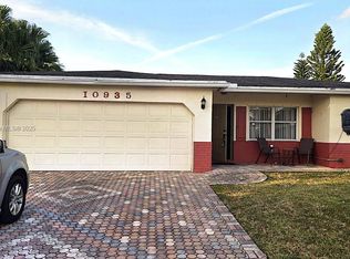 10935 Gable St, Boca Raton, FL 33428