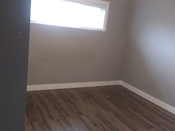 3 bedroom rental in Surrey — photo 14
