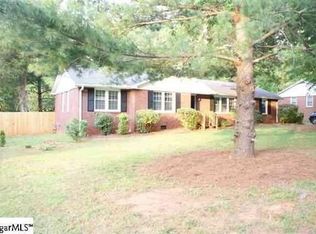14 Sedgefield Dr, Greenville, SC 29615