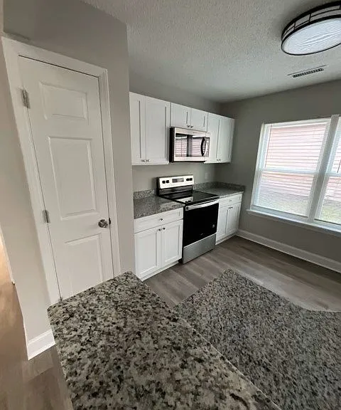 1204 Shipyard Blvd — Photo 5