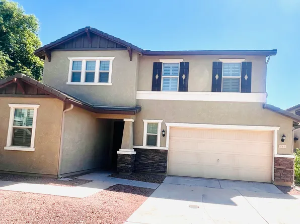 241 E Roadrunner Dr, Chandler, AZ 85286