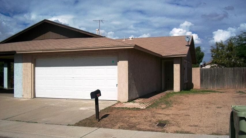 1st image of 6814 W Solano Dr N