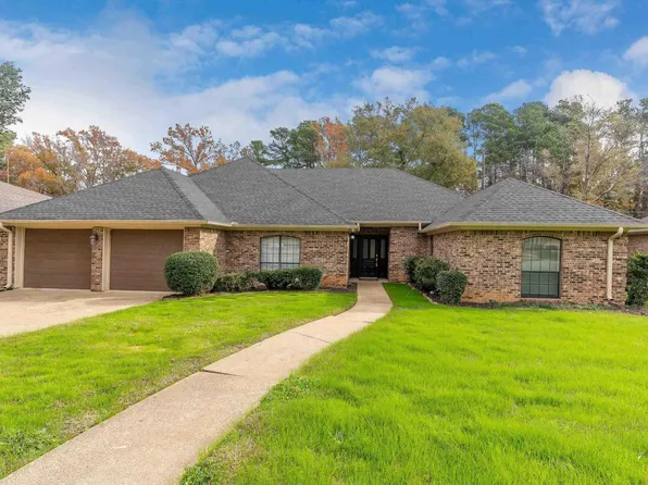 804 Pinegrove Ln, Longview, TX 75604