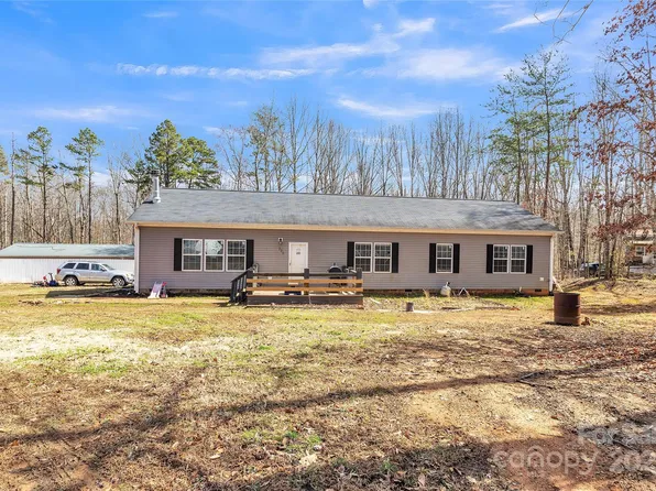 330 Chinquapin Ln, Mount Ulla, NC 28125
