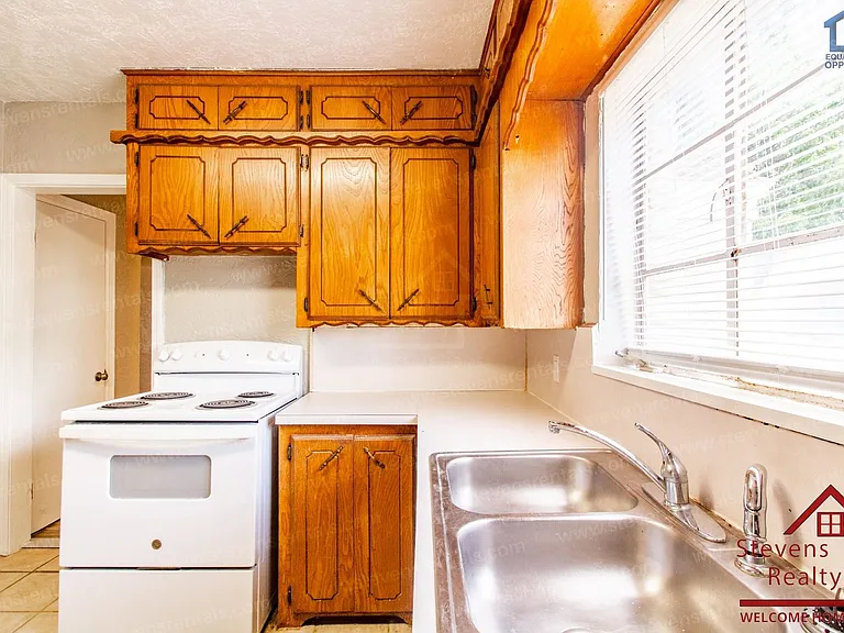 1303 NW Taylor Ave — Photo 37