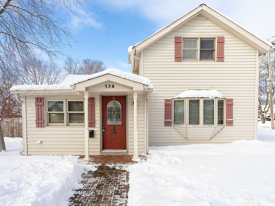 1st image of 138 Woodlawn St