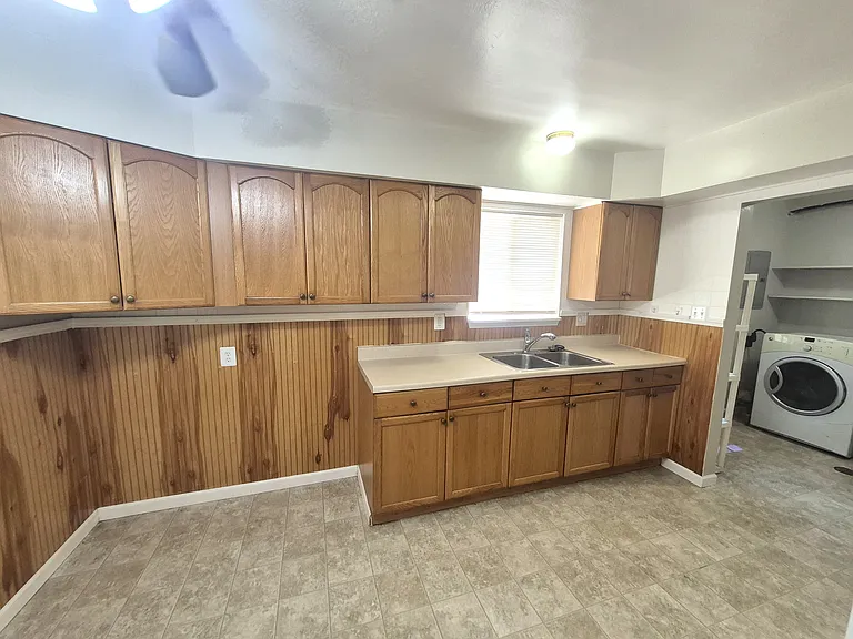 11252 Ziegler St — Photo 21