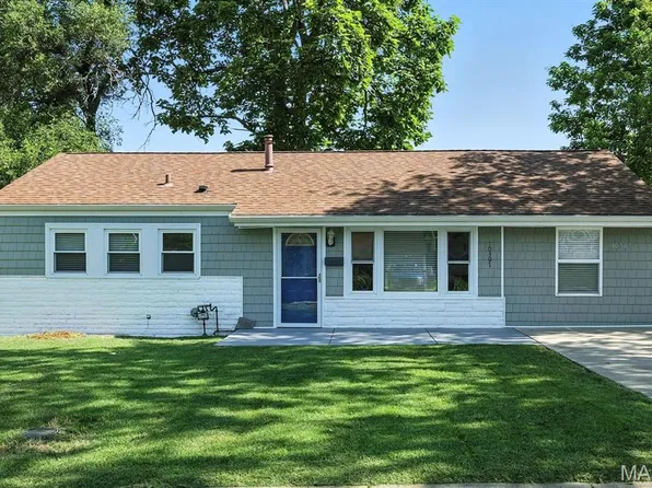 10307 Saint Jude Ln, Saint Ann, MO 63074