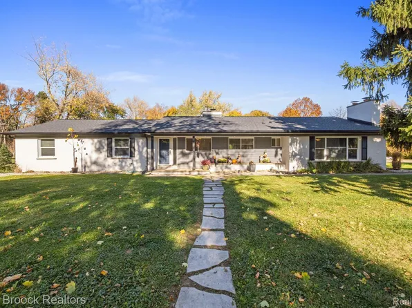 1281 Whitmore Rd, Bloomfield Hills, MI 48304