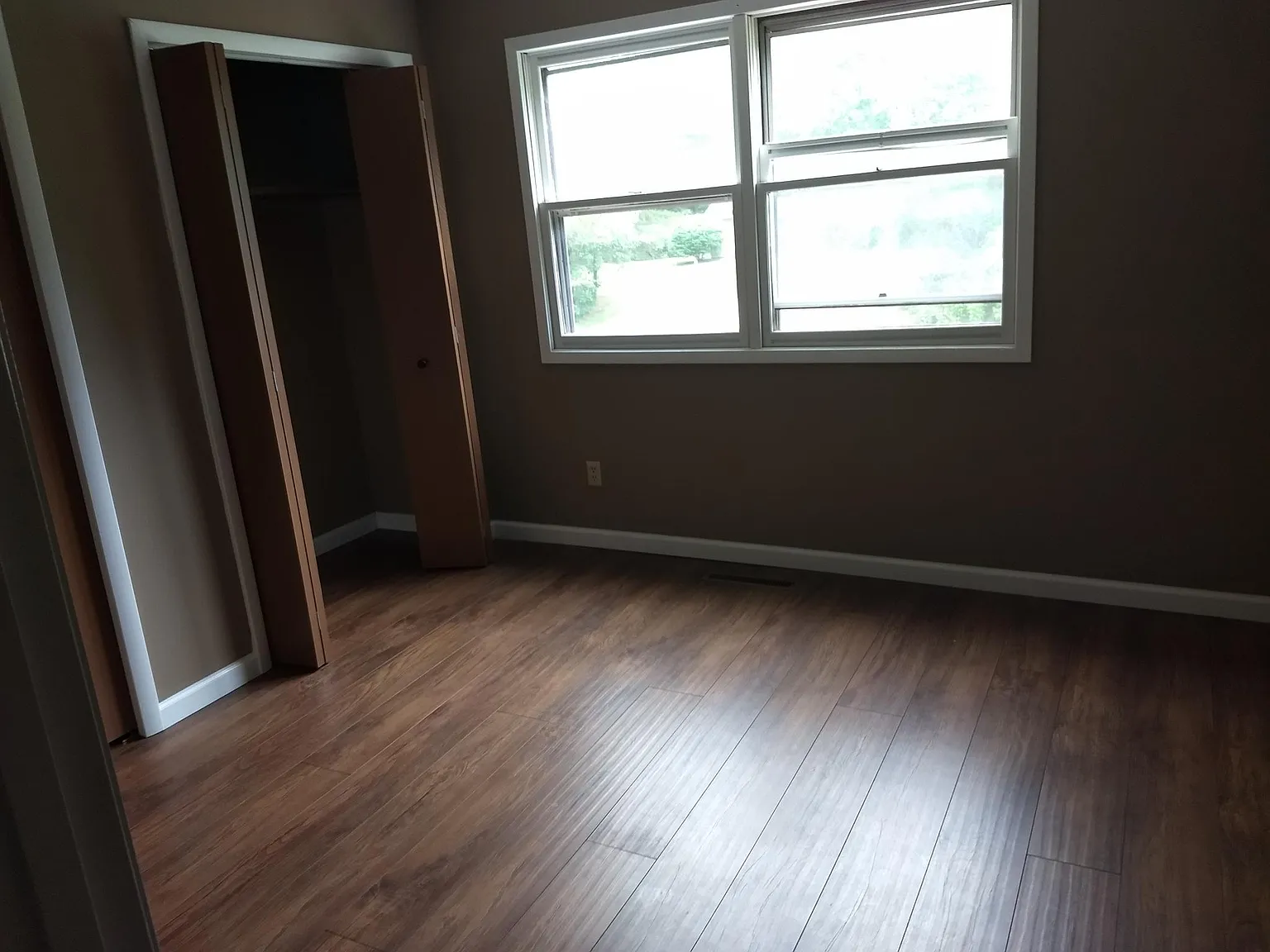 214 Pine Ridge Rd — Photo 2