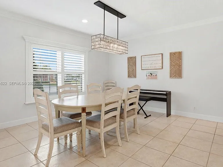 16530 Lake Tree Dr — Photo 28