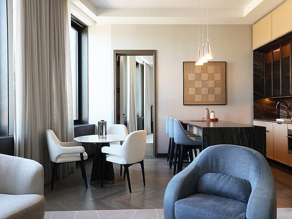 4th image of 401 West St #2