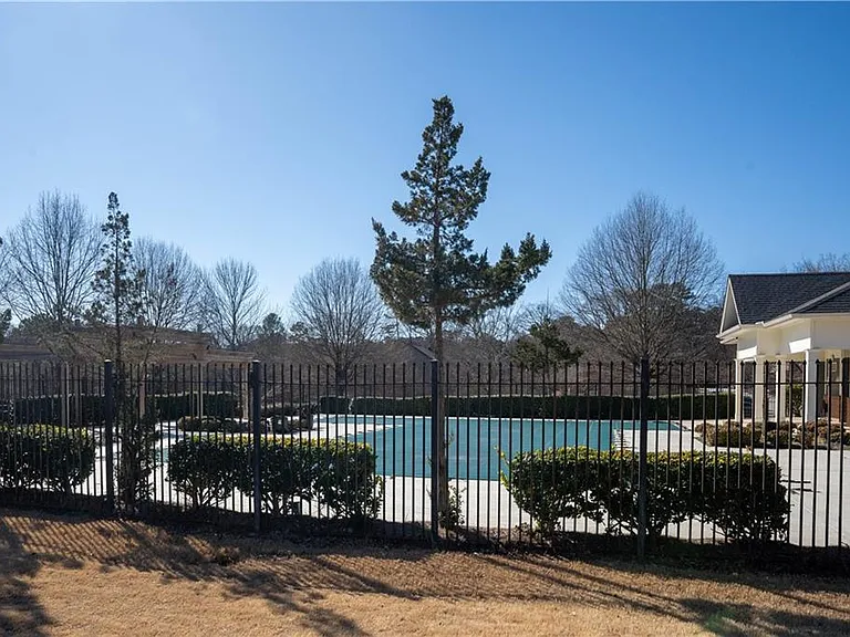 3006 Bayrose Cir #104B — Photo 16
