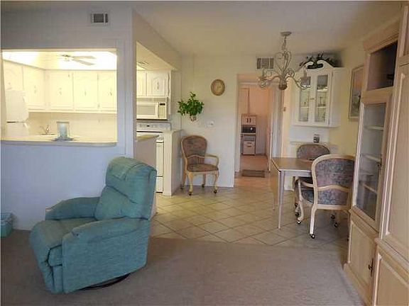 3rd image of 2600 S Kanner Hwy APT I10