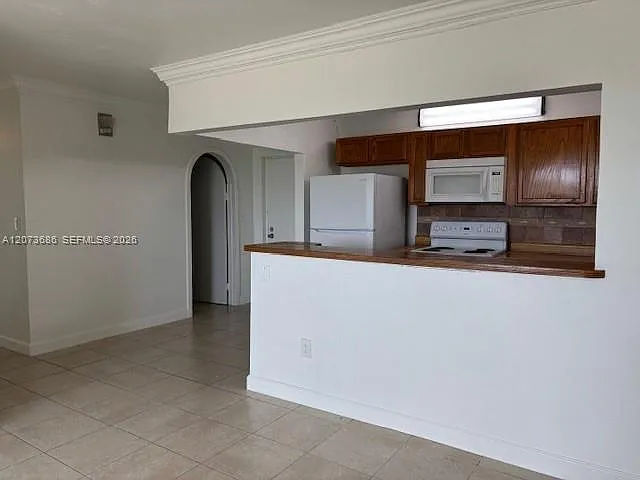 Naranja Lakes Condo No 5 — Photo 3