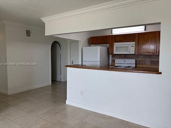 3rd image of 14830 Naranja Lakes Blvd #A4k