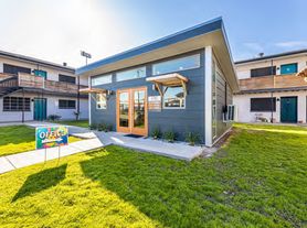 1809 on Cox Apartments