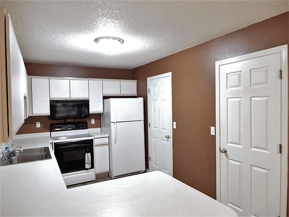 4th image of 410 5th Ave N