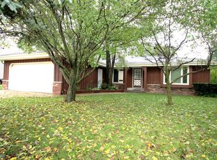 1230 River Park Cir W, Mukwonago, WI 53149