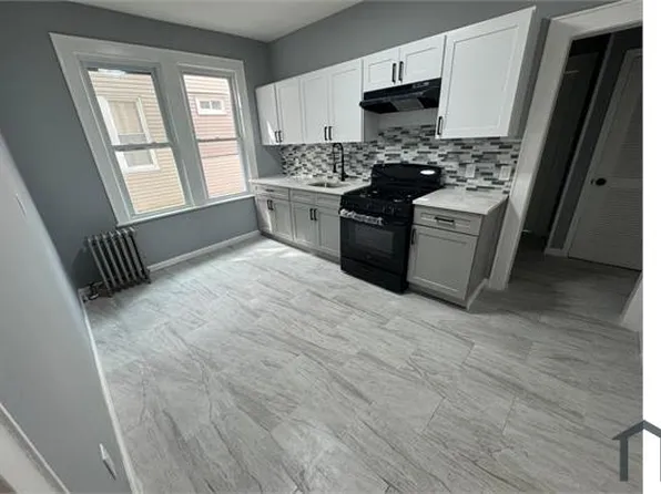 25 Underwood St, Newark, NJ 07106