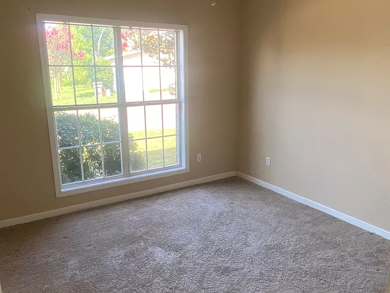730 Kirkcauldy Dr — Photo 10