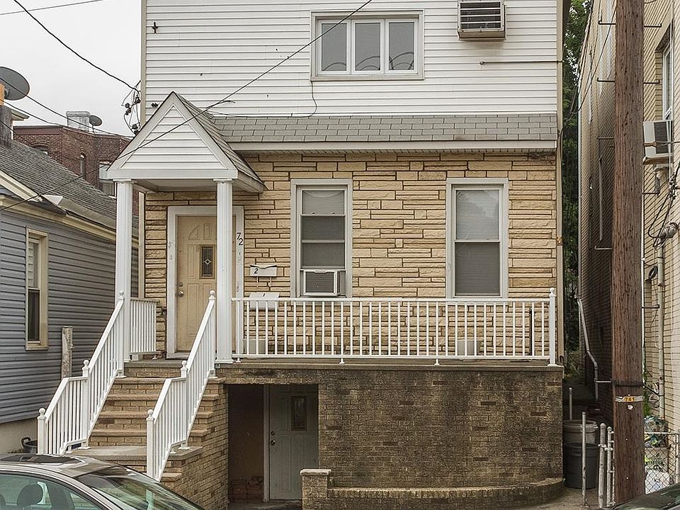 1st image of 72 W 22nd St