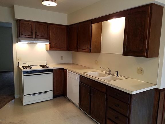 5th image of 4968 Stauffer Ave SE